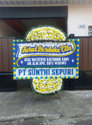 Papan Bunga Duka di Randublatung