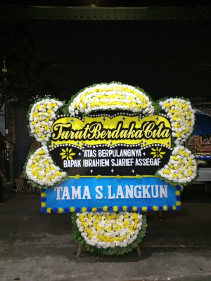 Papan Bunga Duka di Randublatung