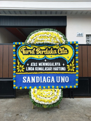 Papan Bunga Duka di Randublatung