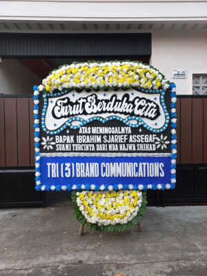 Papan Bunga Duka di Randublatung
